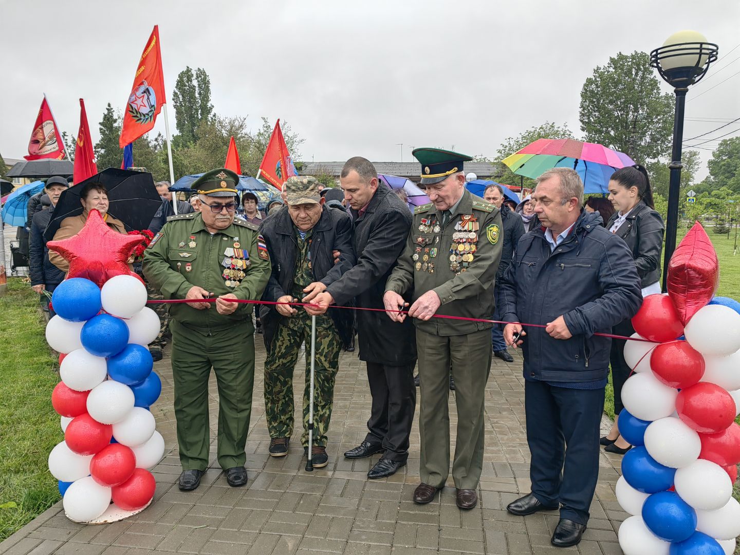 В станице Курской открыли памятник воинам-интернационалистам