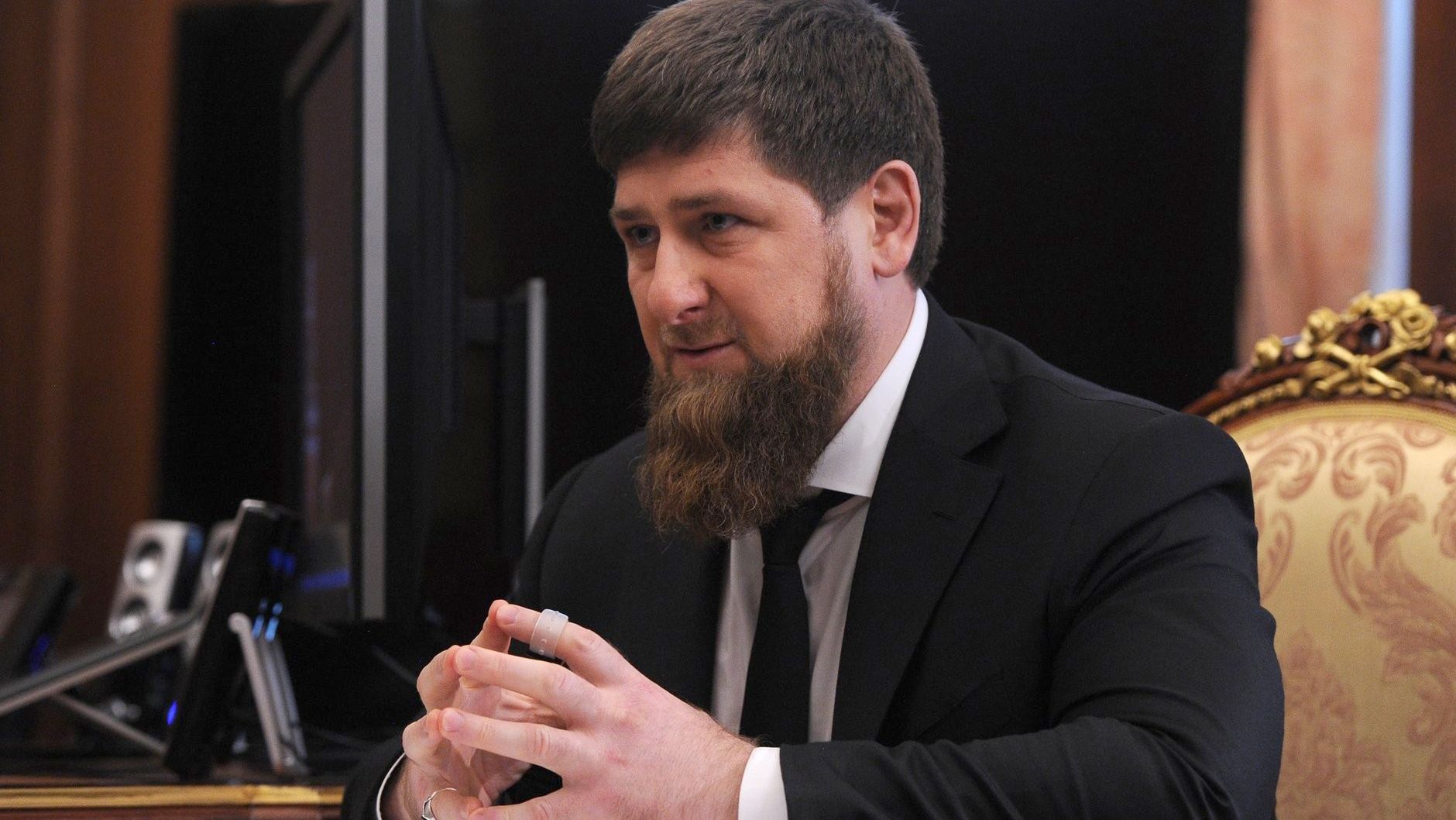Кадыров прокомментировал песню Слепакова про него и сборную по футболу Кадыров прокомментировал песню Слепакова про него и сборную по футболу