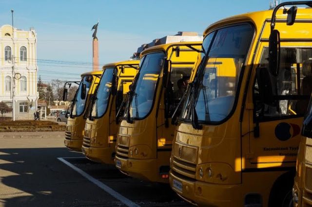 Школьный автопарк Ставропольского края пополнился на 13 автобусов Школьный автопарк Ставропольского края пополнился на 13 автобусов