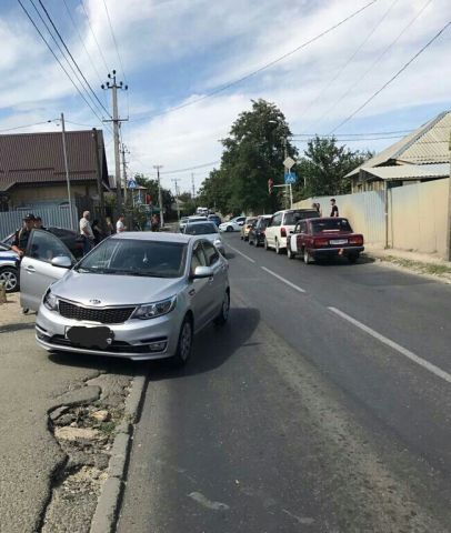 На Ставрополье водитель легковушки насмерть сбил ребёнка На Ставрополье водитель легковушки насмерть сбил ребёнка