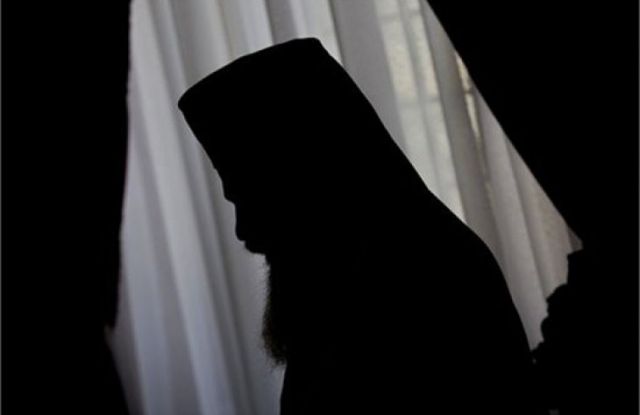 Устроившего ДТП священника отстранили от служения Устроившего ДТП священника отстранили от служения