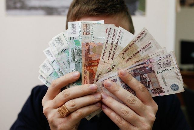 В Минводах бармен не доносил деньги клиентов в кассу В Минводах бармен не доносил деньги клиентов в кассу