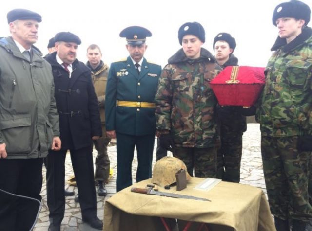 В Ессентуках захоронят останки погибшего под Псковом воина В Ессентуках захоронят останки погибшего под Псковом воина