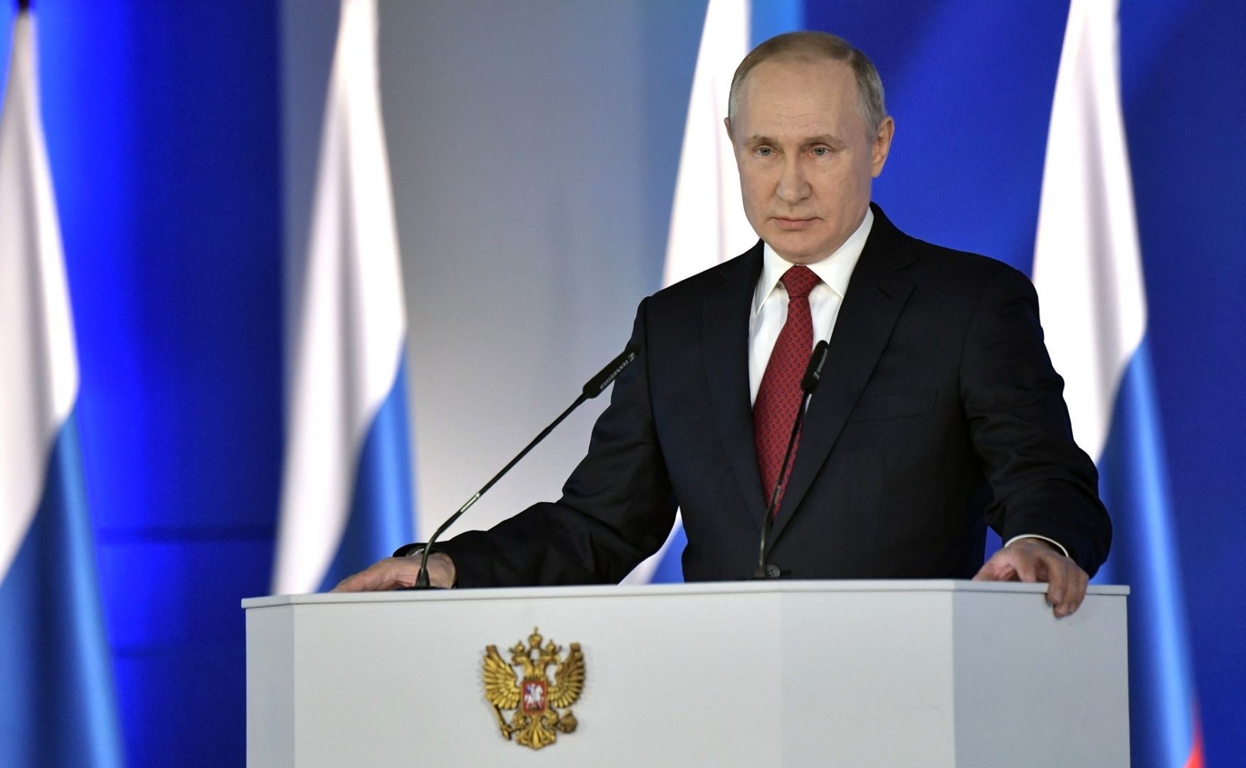 Владимир Путин предложил выдавать материнский капитал после рождения первого ребенка Владимир Путин предложил выдавать материнский капитал после рождения первого ребенка