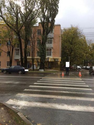 В Ставрополе водитель легковушки сбил 20-летнюю девушку В Ставрополе водитель легковушки сбил 20-летнюю девушку