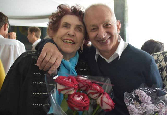 92-летняя ставропольская спортсменка покажет мастер-класс на шоу Первого канала «Старше всех» 92-летняя ставропольская спортсменка покажет мастер-класс на шоу Первого канала «Старше всех»
