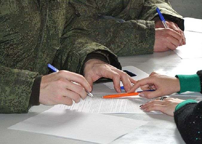 На Северном Кавказе на 20% выросло число желающих поступить на военную службу по контракту На Северном Кавказе на 20% выросло число желающих поступить на военную службу по контракту