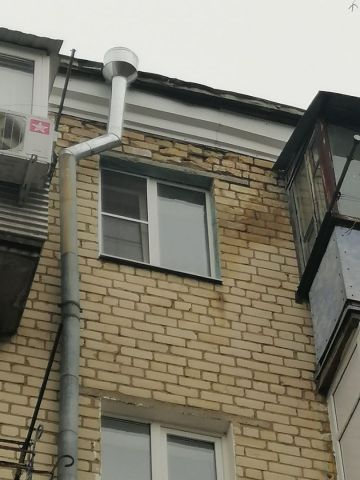 В Ставрополе из-за засорившегося водостока разрушилась стена многоэтажки В Ставрополе из-за засорившегося водостока разрушилась стена многоэтажки