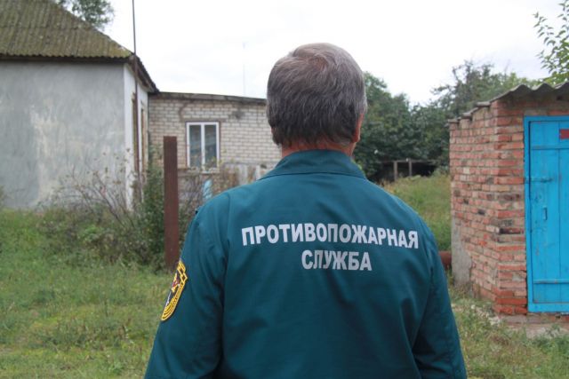 На Ставрополье пожарные достали мужчину, провалившегося в колодец с питьевой водой На Ставрополье пожарные достали мужчину, провалившегося в колодец с питьевой водой