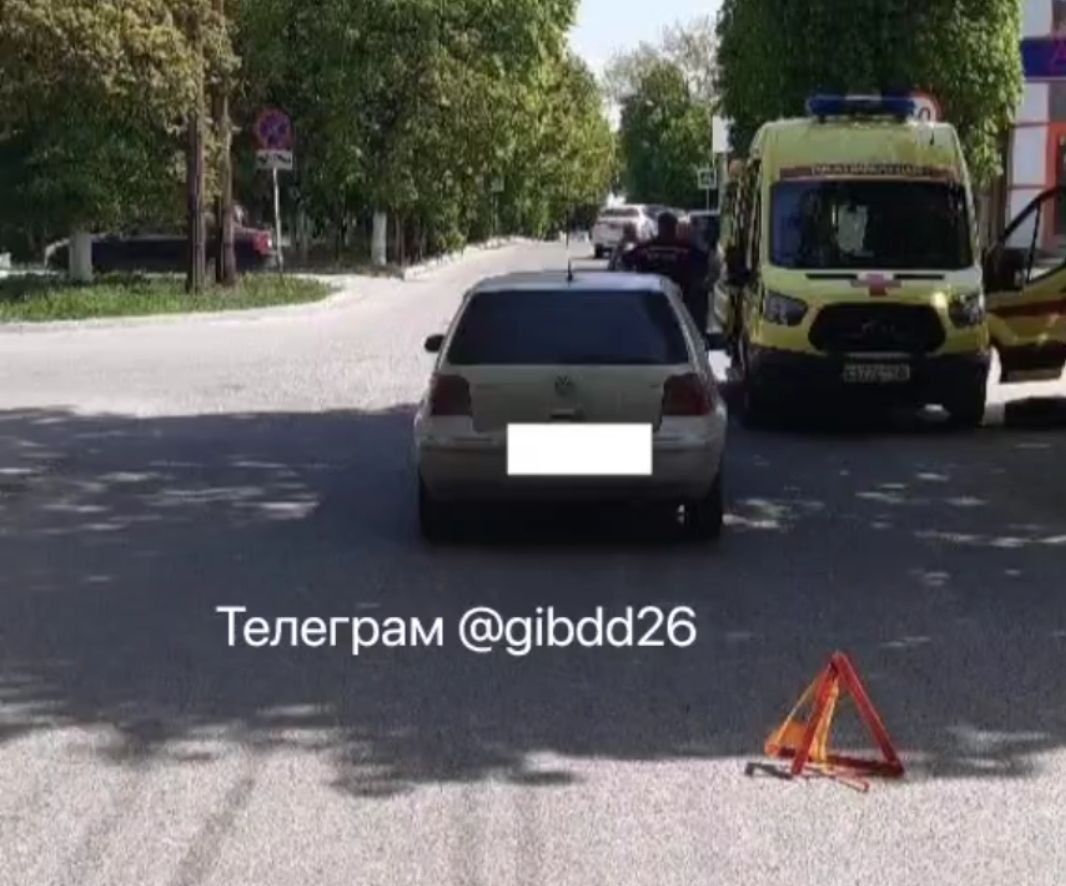 В Ессентуках подросток на велосипеде попал в аварию