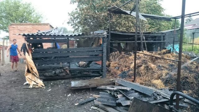 На Ставрополье спасатели потушили крупный пожар на большой территории На Ставрополье спасатели потушили крупный пожар на большой территории