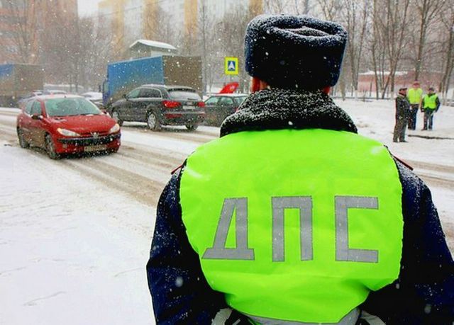 Видео: в Ставрополе маршрутка попала в ДТП Видео: в Ставрополе маршрутка попала в ДТП