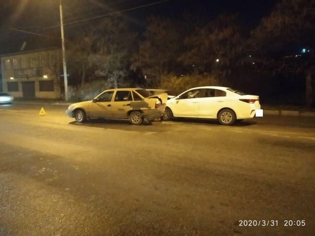 На улице Объездной в Ставрополе вечером столкнулись две автоледи На улице Объездной в Ставрополе вечером столкнулись две автоледи