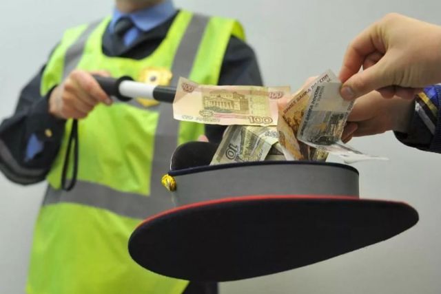 Семь лет в колонии проведут двое бывших инспекторов ГИБДД Ставрополья Семь лет в колонии проведут двое бывших инспекторов ГИБДД Ставрополья