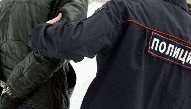 Житель Ставропольского края обвиняется в применении насилия к полицейскому Житель Ставропольского края обвиняется в применении насилия к полицейскому