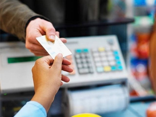 В России планируют вернуть продовольственные карточки В России планируют вернуть продовольственные карточки
