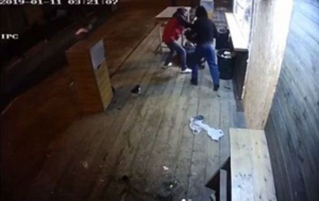 В Пятигорске полиция начала проверку после драки с поножовщиной В Пятигорске полиция начала проверку после драки с поножовщиной