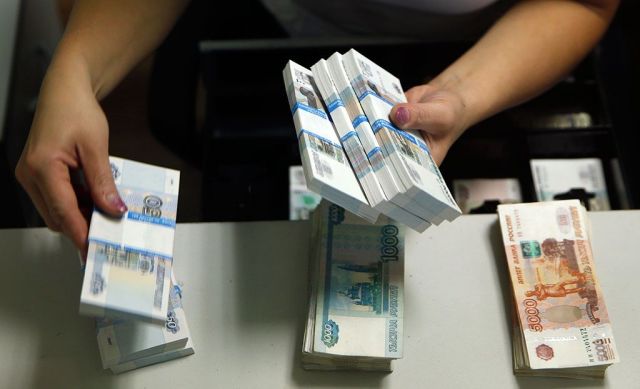 Правительство РФ готовит рекордное изъятие валюты из экономики Правительство РФ готовит рекордное изъятие валюты из экономики