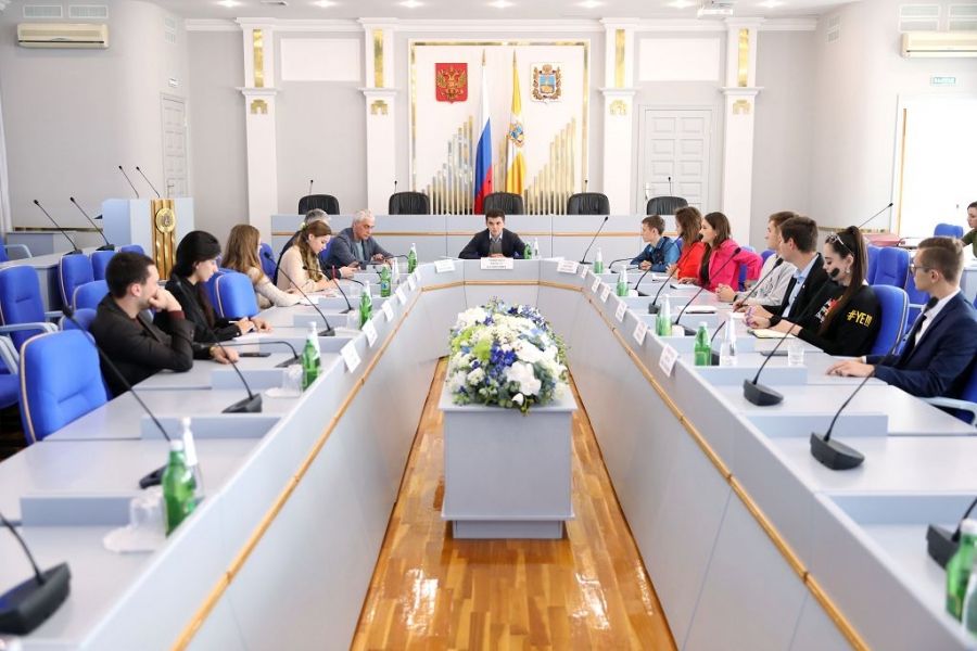 Стартовала работа Молодёжного парламента при Думе Ставропольского края Стартовала работа Молодёжного парламента при Думе Ставропольского края