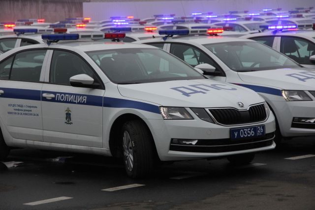 В Ставрополе прошла торжественная церемония вручения ключей от новых служебных автомобилей В Ставрополе прошла торжественная церемония вручения ключей от новых служебных автомобилей