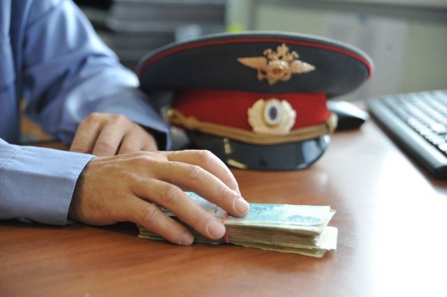 На Ставрополье в суд передано дело бывшего участкового, подозреваемого во взяточничестве На Ставрополье в суд передано дело бывшего участкового, подозреваемого во взяточничестве