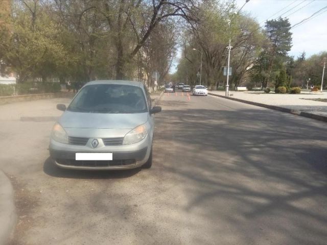 В Невинномысске водитель легковушки сбил 9-летнего мальчика В Невинномысске водитель легковушки сбил 9-летнего мальчика