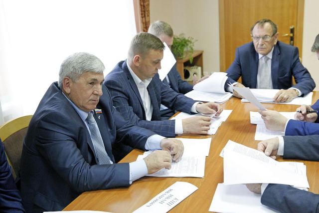 Депутаты Думы Ставропольского края встали на сторону сельхозтоваропроизводителей Депутаты Думы Ставропольского края встали на сторону сельхозтоваропроизводителей