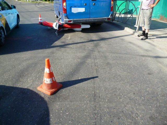 В Ставрополе лишённый прав мотоциклист спровоцировал ДТП В Ставрополе лишённый прав мотоциклист спровоцировал ДТП