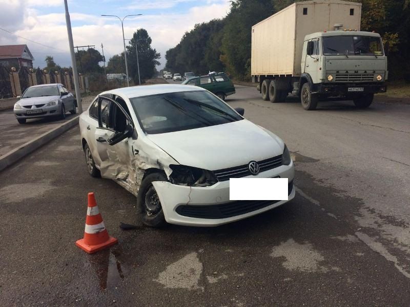 В Пятигорске в ДТП пострадали двое детей В Пятигорске в ДТП пострадали двое детей