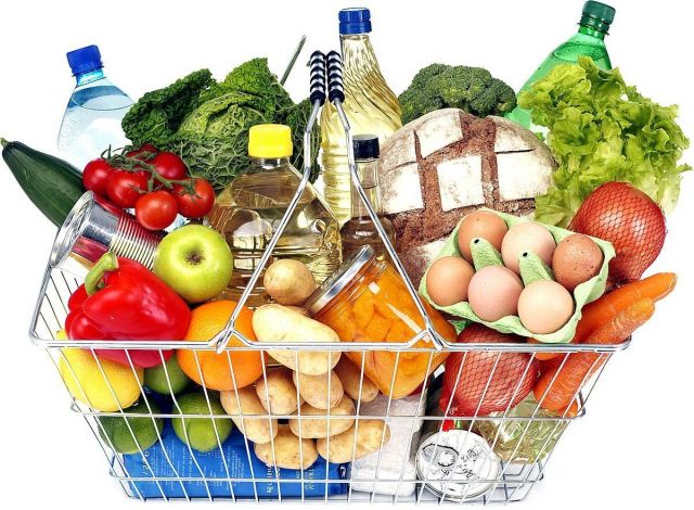 Расходы россиян на питание упали на 7,7% с 2013 года Расходы россиян на питание упали на 7,7% с 2013 года