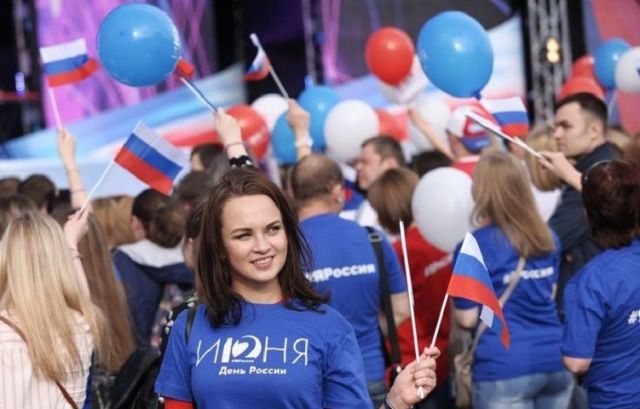 У россиян началась шестидневная рабочая неделя У россиян началась шестидневная рабочая неделя