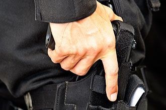 Задержан один из подозреваемых в стрельбе в кафе «Серьезное» Задержан один из подозреваемых в стрельбе в кафе «Серьезное»
