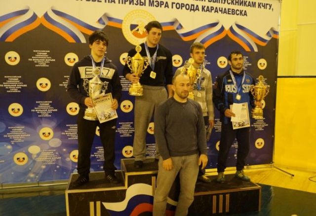 Ставропольские вольники побороли соперников в Карачаево-Черкесии Ставропольские вольники побороли соперников в Карачаево-Черкесии