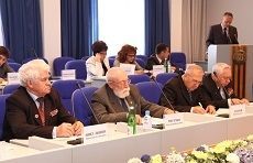 Виталий Коваленко провел очередное заседание Совета старейшин Виталий Коваленко провел очередное заседание Совета старейшин