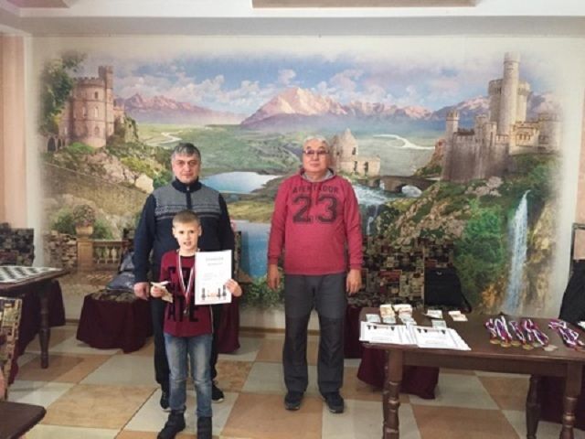 8-летний ставропольчанин стал призёром первенства СКФО по шахматам 8-летний ставропольчанин стал призёром первенства СКФО по шахматам