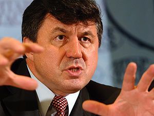Губернатор провел совещание с силовиками Губернатор провел совещание с силовиками