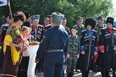 Делегация кадетской школы побывала в гостях у казаков Солнечнодольска Делегация кадетской школы побывала в гостях у казаков Солнечнодольска