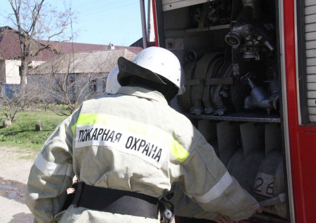 В одном из домов Ставрополья загорелся гараж с домашними животными В одном из домов Ставрополья загорелся гараж с домашними животными