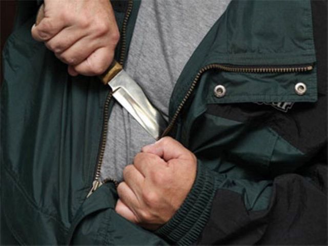 В Ставрополе разбойник получил 4 года колонии за нападение на кассира продуктового магазина В Ставрополе разбойник получил 4 года колонии за нападение на кассира продуктового магазина