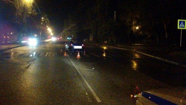 В Ставрополе водитель легковушки сбил молодого человека В Ставрополе водитель легковушки сбил молодого человека