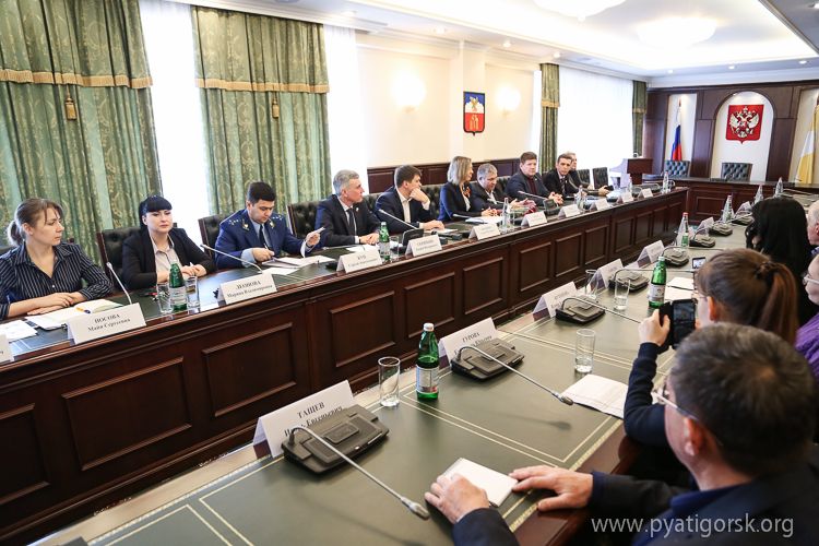 В Пятигорске на Поляне Песен появится культурно-спортивный комплекс В Пятигорске на Поляне Песен появится культурно-спортивный комплекс