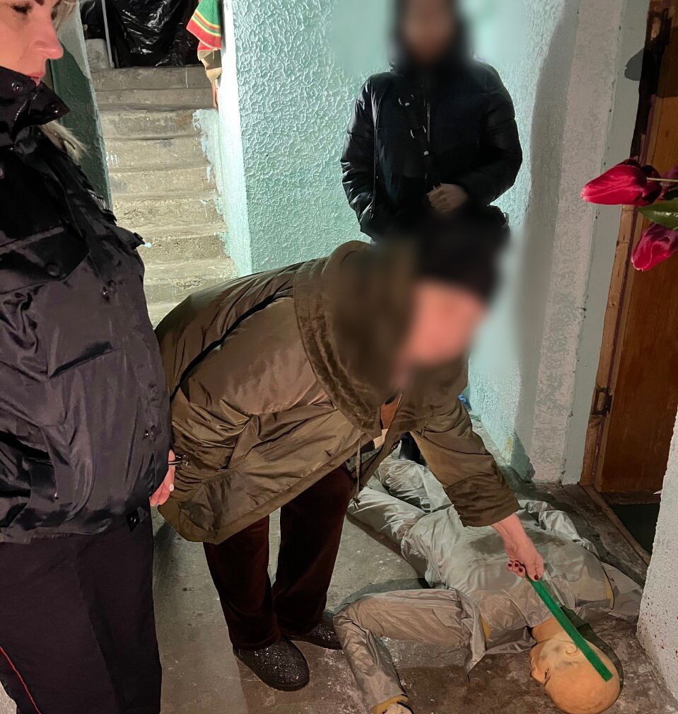 В Кисловодске мать до смерти забила сына гвоздодёром из-за его пьянства