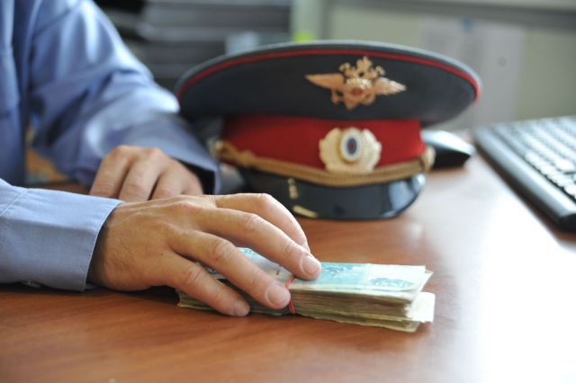 На Ставрополье адвокат и дознаватель осуждены за мошенничество На Ставрополье адвокат и дознаватель осуждены за мошенничество