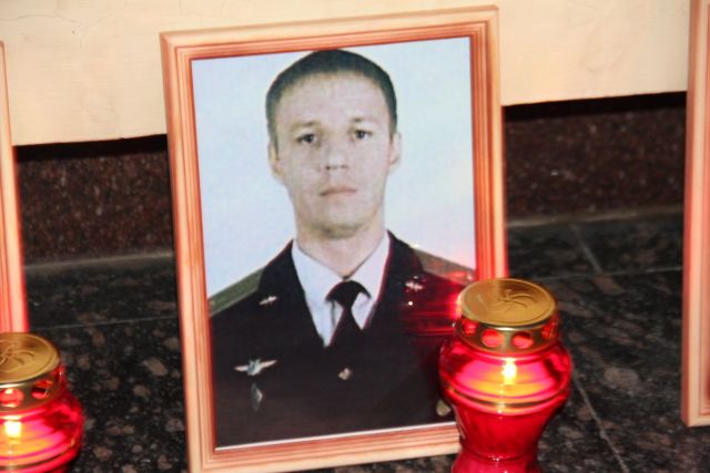 В Невинномысске почтили память военнослужащих, погибших в Сирии В Невинномысске почтили память военнослужащих, погибших в Сирии