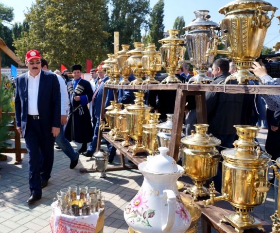 Ставропольское подворье удивило гостей фестиваля «Кавказские игры» Ставропольское подворье удивило гостей фестиваля «Кавказские игры»