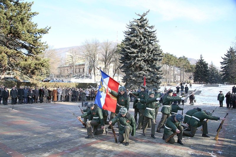 Пятигорск отметил 75-летие со дня освобождения от немецко-фашистских захватчиков Пятигорск отметил 75-летие со дня освобождения от немецко-фашистских захватчиков