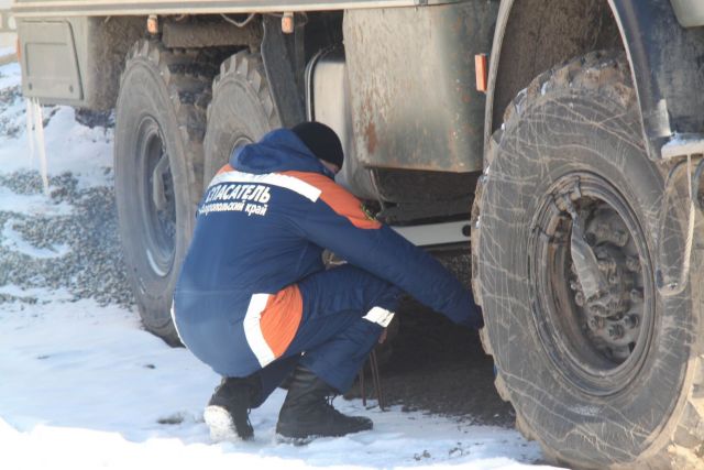 Ставропольские спасатели ликвидировали последствия двух ДТП Ставропольские спасатели ликвидировали последствия двух ДТП