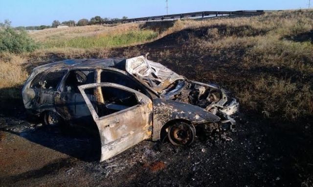 На Ставрополье в горящем автомобиле погиб мужчина На Ставрополье в горящем автомобиле погиб мужчина