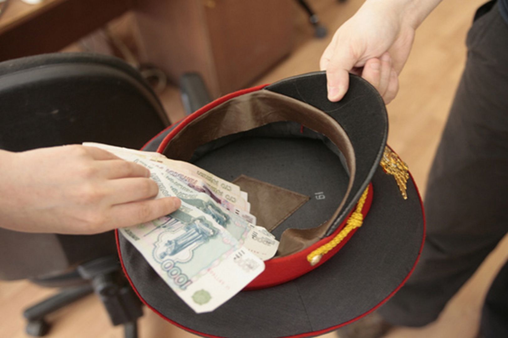 В Кисловодске двое мужчин подозреваются в вымогательстве денег у подростка В Кисловодске двое мужчин подозреваются в вымогательстве денег у подростка