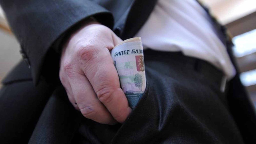 Ставрополец оплатил штраф после ограничения выезда из страны Ставрополец оплатил штраф после ограничения выезда из страны